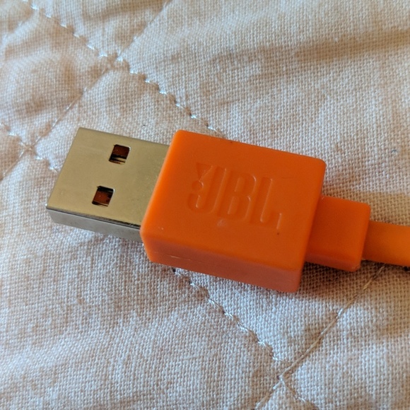 JBL E55BT bluetooth headphones - Picture 4 of 5